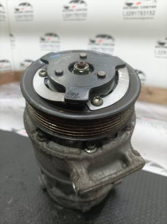 AIR CONDITIONING COMPRESSOR VOLKSWAGEN GOLF 6 MK6 R134a 1K0820808B D19