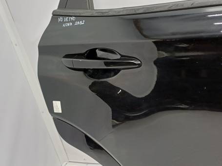 REAR DOOR RH HYUNDAI KONA 2017 - 2023 77004J9000 2AB2