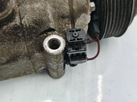 COMPRESSORE ARIA CONDIZIONATA 2.1D 129kW 175CV MAZDA 3 / CX-5 F500JUBCA05 D2