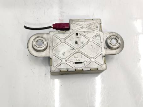 BMW F01 F10 F11 F12 F13 2011 Antenna Amplifier Control Unit 65206935024 XD2