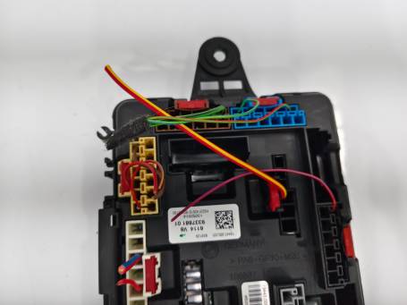 3.0D BMW F87 F31 2015 POSTER POWER DISTRIBUTOR FUSE BOX 9337881 BJ5