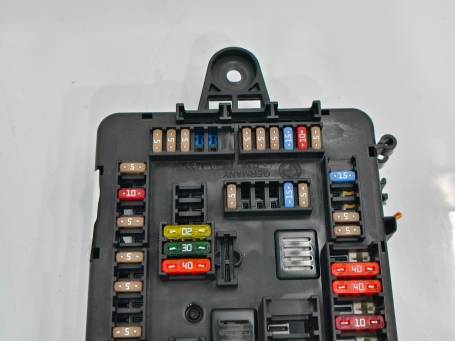 3.0D BMW F87 F31 2015 POSTER POWER DISTRIBUTOR FUSE BOX 9337881 BJ5