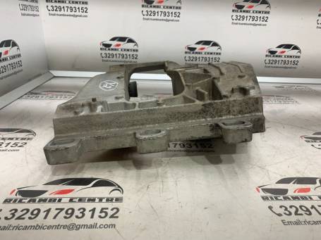 JAGUAR F-PACE /LAND ROVER 2016 GEARBOX MOUNT HX735060DC Y2