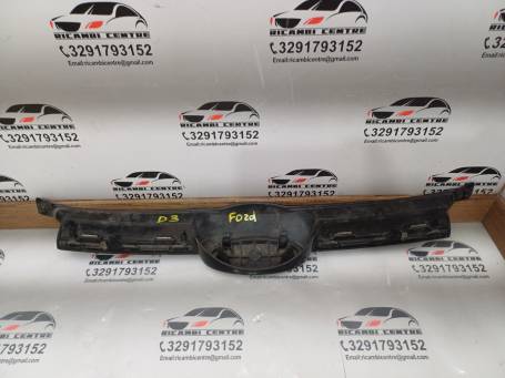  GRIGLIA SUPERIORE ANTERIORE FORD FOCUS III BM518A133C BM518A133C BM518200C D3