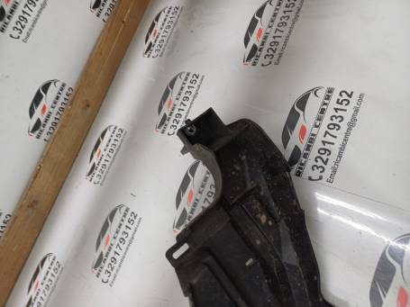 STAFFA PARAURTI ANTERIORE DESTRO RENAULT MEGAN III 2014 622225493R  A3