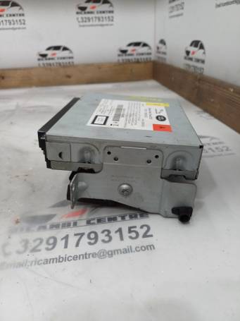  AUTORADIO LETTORE CD JAGUAR XJ FW93-11B608-AD 10R047245 FW9311B608AD SF2