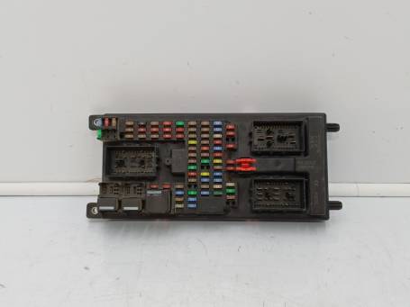 FUSE BOX 2009 LAND ROVER DISCOVERY III YQE500420SW 7H3214B476AASW XE1